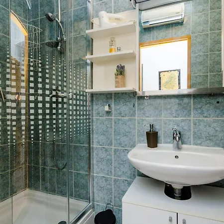 Apartment Antej - One Bedroom With Terrace And View