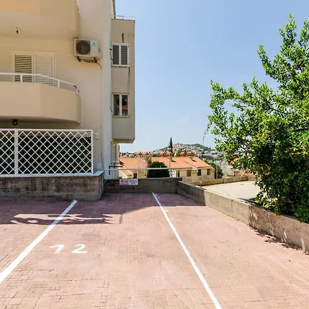 Antej - One Bedroom With Terrace And View Apartment