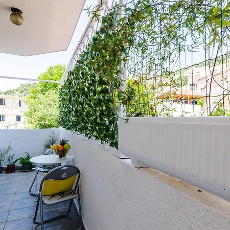 Apartment Antej - One Bedroom With Terrace And View