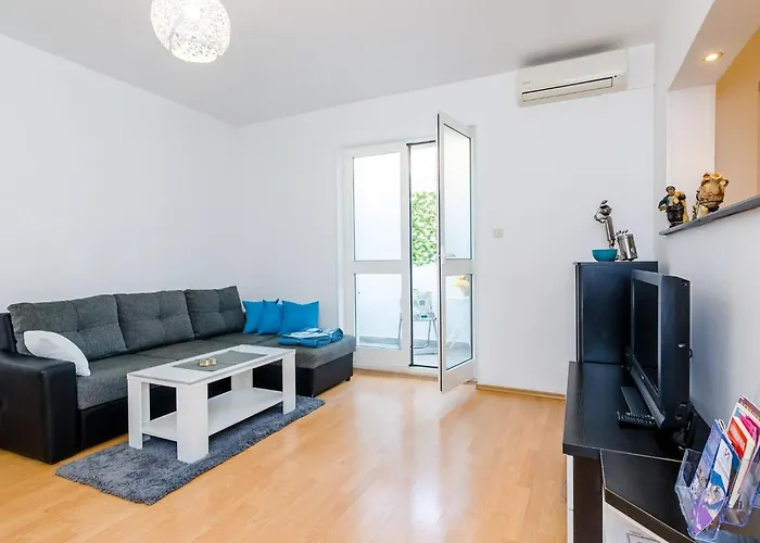 Antej - One Bedroom With Terrace And View Apartmán