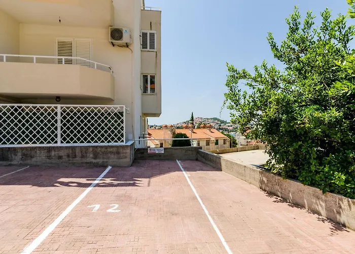 Antej - One Bedroom With Terrace And View Apartmán
